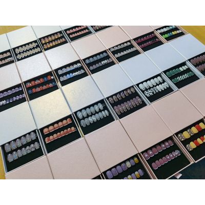 WPR New Factory Custom Logo Package With Glossy Rhinestone Chrome Short Square Press on nail Tips Press On Nails Design Medium Squoval French Artificial Fingernails Nailart 10 Size 24 Press on Nails Kit with Nail Glue Package Custom Logo Box